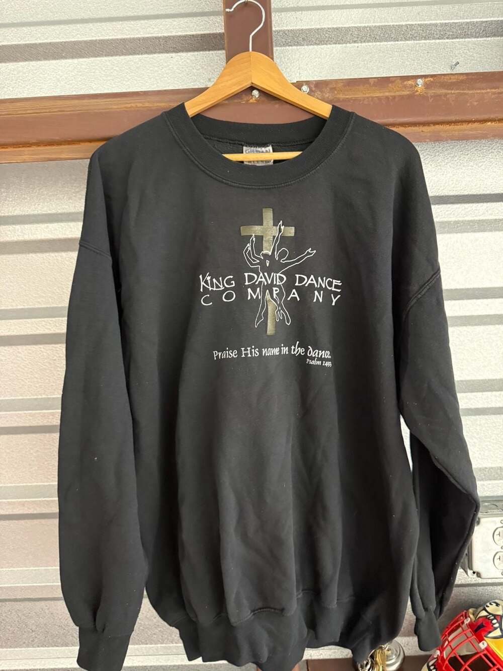 Gildan King David Dance Company religious graphic crewneck sweatshirt